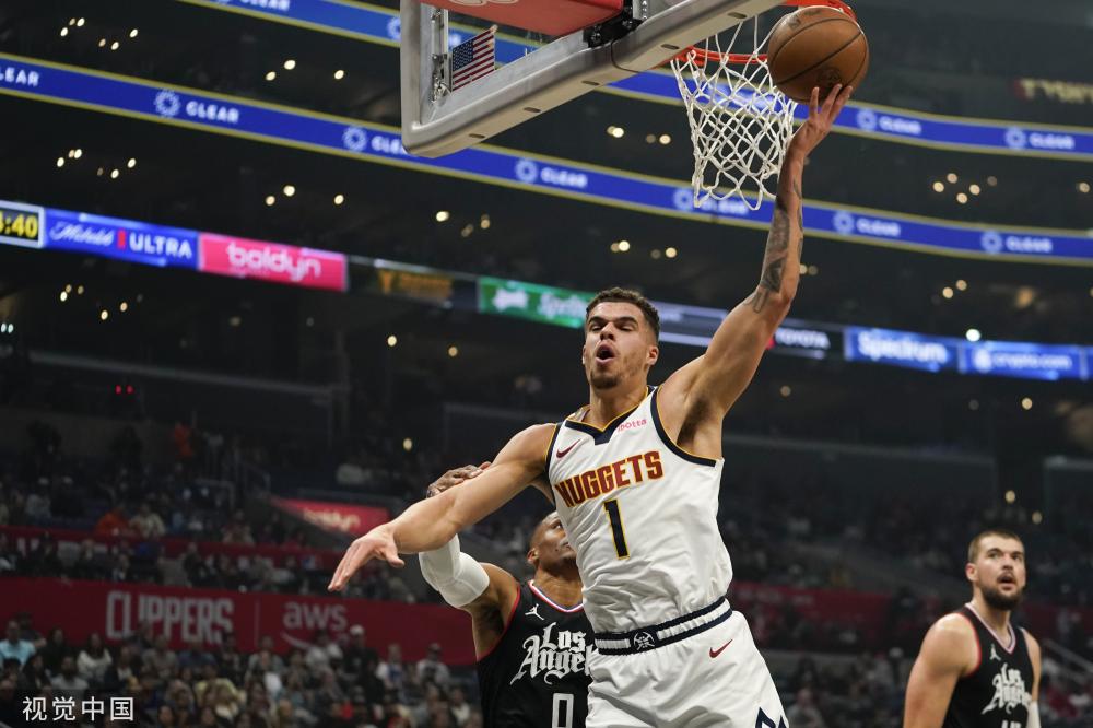 比赛一开始 比赛一开始